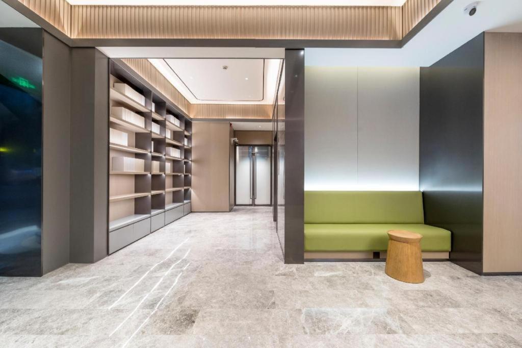 Hanting Premium Longwu Road Hotel Shanghai