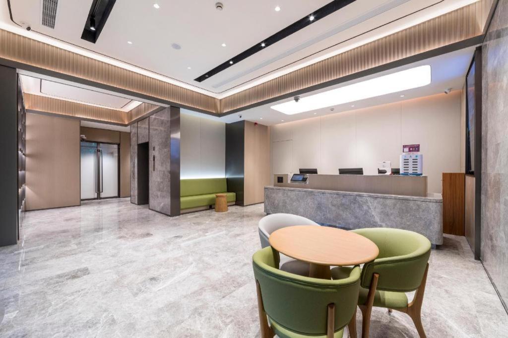 Hanting Premium Longwu Road Hotel